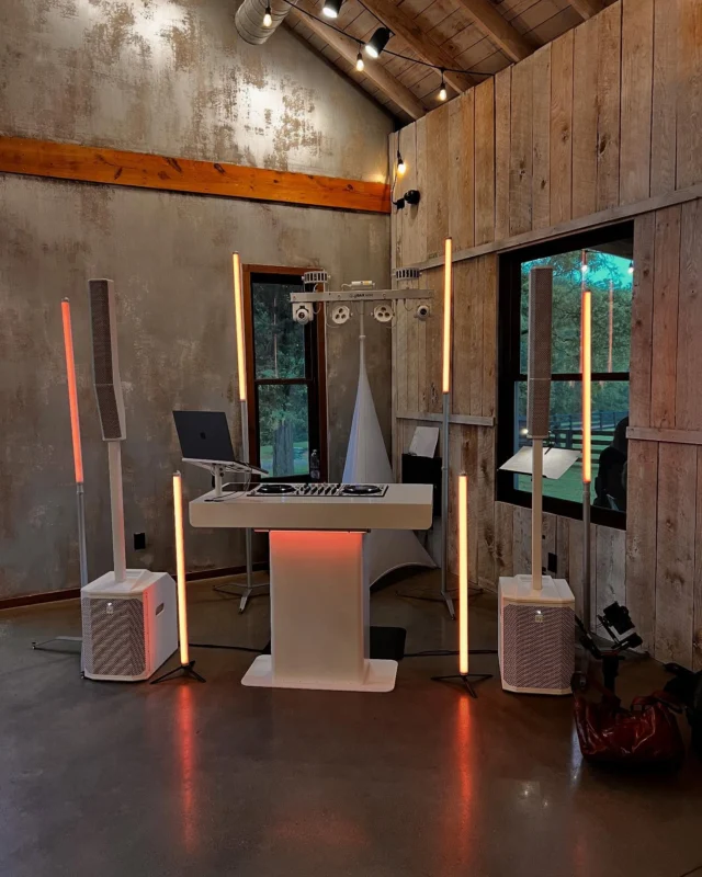 White Wedding Day command center for Sophie & Josh. Let’s go! @cedarmontfarm